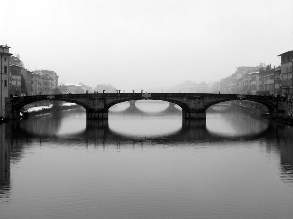 Firenze in wintertime, snow, freezing temperatures, a unique scenery.