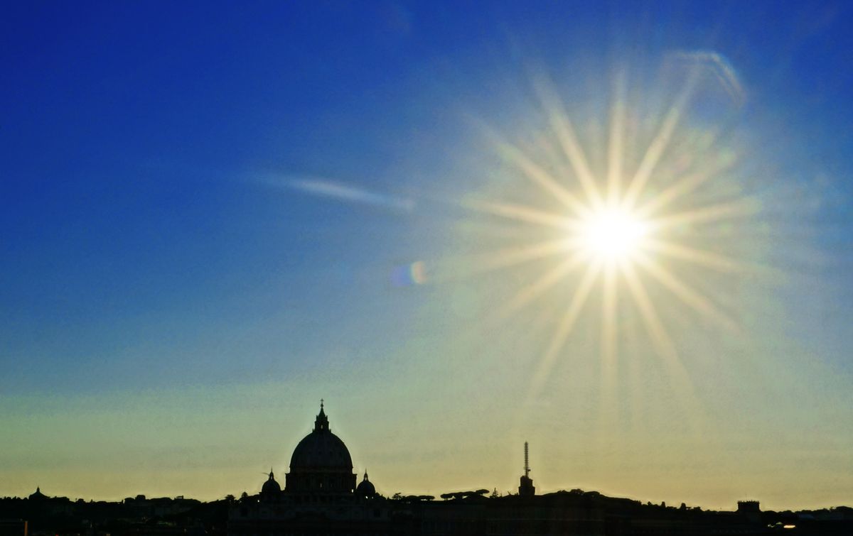 Sunrays over St. Peters Basilica